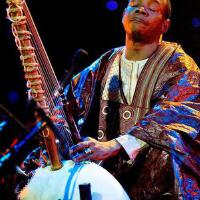 Symphonie Mandingue Live專輯_Toumani DiabatéSymphonie Mandingue Live最新專輯