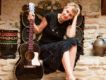 Paradise Hotel歌詞_Eliza GilkysonParadise Hotel歌詞