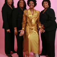 Naomi Shelton & the Gospel Queens