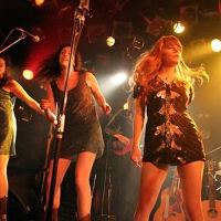 Jenny Lewis With The Watson Twins 圖片照片