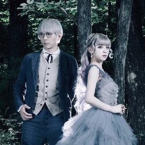 GARNiDELiA