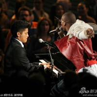 Bruno Mars Ft Cristy圖片照片_Bruno Mars Ft Cristy