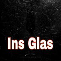 Ins Glas