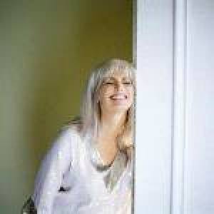 Emmylou Harris