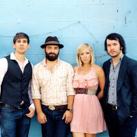 Drew Holcomb & The Neighbors